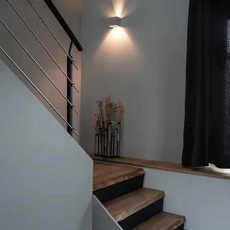 Alojamento de Acomodação e Pequeno-almoço Lefferves Cence *